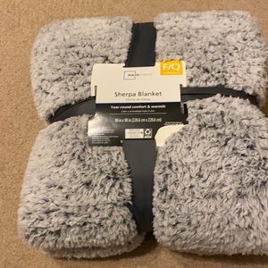 Mainstays Sherpa blanket
